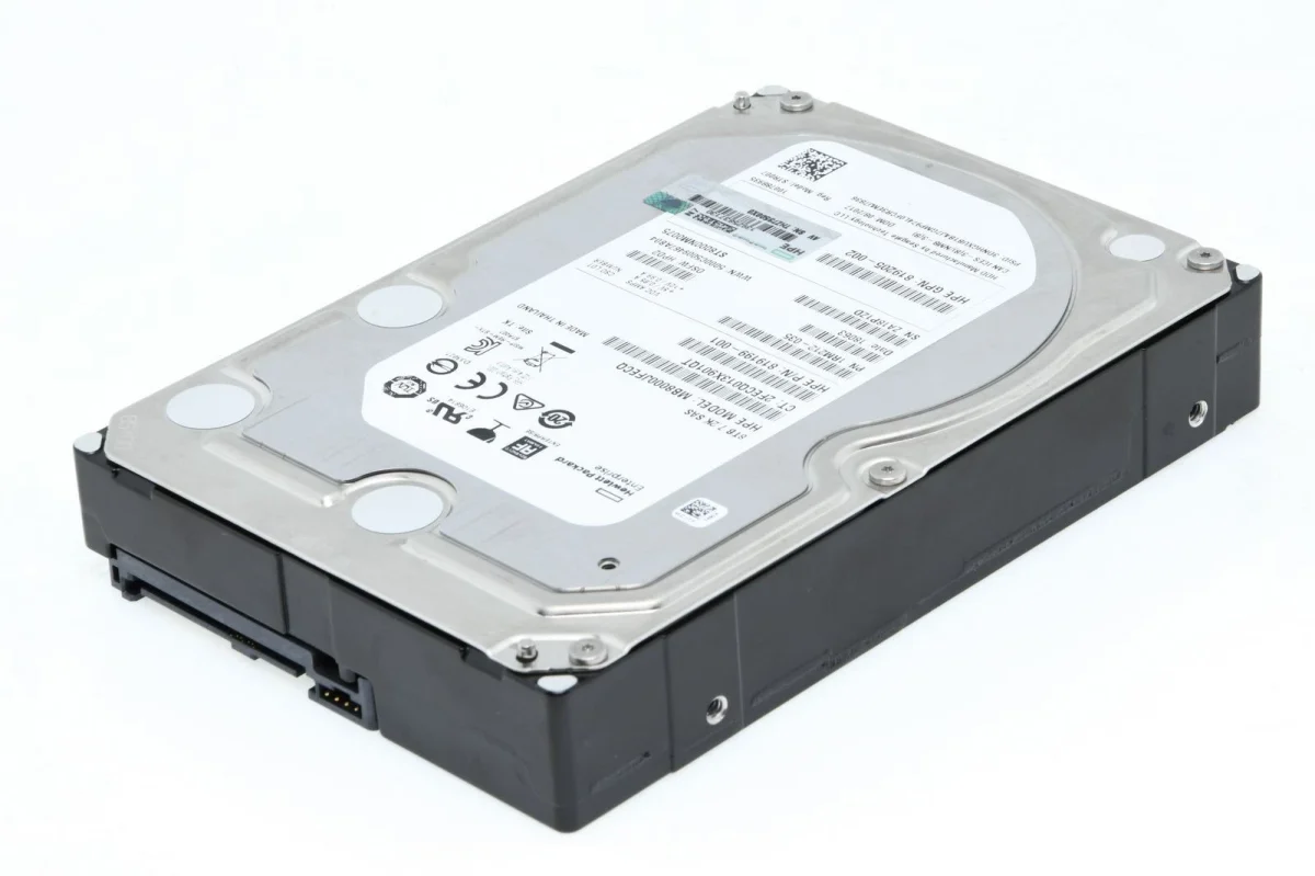 HPE 8 TB Festplatte 12GBps HDD 7.2k RPM 128Mb Cache SAS 3.5'' 819199-001 LFF - slika 1